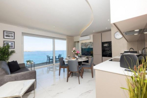 Ivory Suite Seafront With Views!- Fl 10 By Homely